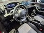 Peugeot e-2008 EV GT Pack 50 kWh 3-Fase | Panoramisch Schuifdak | Navigatie | Camera | Dode Hoek Bewaking |
