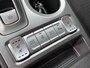 Hyundai Kona Electric EV Premium 64 kWh / 204 PK / Warmtepomp / Apple-Carplay & Android-Auto / Stoelverwarming en -Verkoeling / Stuurverwarming / Adaptieve Cruise-Control / Elektr. Verstelbare-Stoelen / DAB Radio-Bluetooth / Navi / Dodehoek-Detectie / Climate-Control / PDC Camera-Achter / Keyless / 17'' LMV / All-Seasons / ENZ.