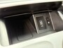 Hyundai Kona Electric EV Premium 64 kWh / 204 PK / Warmtepomp / Apple-Carplay & Android-Auto / Stoelverwarming en -Verkoeling / Stuurverwarming / Adaptieve Cruise-Control / Elektr. Verstelbare-Stoelen / DAB Radio-Bluetooth / Navi / Dodehoek-Detectie / Climate-Control / PDC Camera-Achter / Keyless / 17'' LMV / All-Seasons / ENZ.