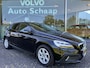 Volvo V40 Cross Country 2.0 T3 Momentum | Rijklaar incl 12 mnd Bovag | Darktint Parkeersensoren voor + achter Trekhaak