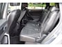 Volkswagen Tiguan Allspace 1.5 TSI 150PK R-Line Business 7p / 7 Persoons DSG Automaat | Org. NL | BOVAG Garantie | Trekhaak | R-Line | Lederen bekleding | Trailer Assist | Camera | Apple Carplay/Android Auto | Verwarmd stuurwiel | Verwarmde voorruit | Verwarmde stoelen |