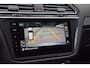 Volkswagen Tiguan Allspace 1.5 TSI 150PK R-Line Business 7p / 7 Persoons DSG Automaat | Org. NL | BOVAG Garantie | Trekhaak | R-Line | Lederen bekleding | Trailer Assist | Camera | Apple Carplay/Android Auto | Verwarmd stuurwiel | Verwarmde voorruit | Verwarmde stoelen |