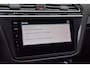 Volkswagen Tiguan Allspace 1.5 TSI 150PK R-Line Business 7p / 7 Persoons DSG Automaat | Org. NL | BOVAG Garantie | Trekhaak | R-Line | Lederen bekleding | Trailer Assist | Camera | Apple Carplay/Android Auto | Verwarmd stuurwiel | Verwarmde voorruit | Verwarmde stoelen |