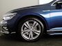 Volkswagen Passat Variant 1.5 TSI Elegance Business R 150PK | Automaat (DSG) | Panoramadak | Camera | Navigatie | 17 " Velgen + All Season | Half lederen interieur | Elek. Achterklep |