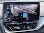 Volkswagen ID.4 Pro Performance 77 kWh 204PK / 481KM WLTP /  Glazen Dak / Led Matrix / Parkeersensoren V+A / 20'' LMV / VW
