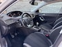 Peugeot 308 1.2 PureTech Style * PANORAMA DAK * CARPLAY * SPORT STOELEN *