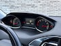 Peugeot 308 1.2 PureTech Style * PANORAMA DAK * CARPLAY * SPORT STOELEN *