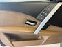 BMW M5 5-serie SMG AUT. *NL-AUTO*NAP* SCHUIFDAK HEAD-UP DISPLAY LEDER NAVIGATIE STOELVERWARMING PDC CRUISE AIRCO MEMORY SEATS