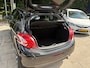 Peugeot 208 Allure 1.4 VTi 95 pk - sportief - APK 07-2027!