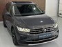 Volkswagen Tiguan 2.0 TSI 4Motion Nieuw model Automaat / Panorama dak / Navigatie full map / Adaptive Cruise / Climate control