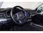 Volvo XC90 T8 Recharge AWD Ultimate Bright - Panorama/schuifdak - IntelliSafe Assist & Surround - 360º Camera - Harman/Kardon audio - Adaptieve LED koplampen - Verwarmde voorstoelen, stuur & achterbank - Parkeersensoren voor & achter - Elektr. bedienb. voorstoelen met geheugen - Draadloze tel. lader - Extra getint glas - Inklapbare trekhaak - 20' LMV