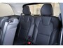 Volvo XC90 T8 Recharge AWD Ultimate Bright - Panorama/schuifdak - IntelliSafe Assist & Surround - 360º Camera - Harman/Kardon audio - Adaptieve LED koplampen - Verwarmde voorstoelen, stuur & achterbank - Parkeersensoren voor & achter - Elektr. bedienb. voorstoelen met geheugen - Draadloze tel. lader - Extra getint glas - Inklapbare trekhaak - 20' LMV