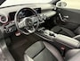 Mercedes-Benz A-klasse 180 Premium Plus / Pano / AMG / Camera / 19inch / Navigatie / 64.000km