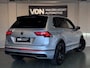Volkswagen Tiguan 1.5 TSI R-Line Business Black Style Pano Trekhaak Camera 19''
