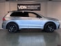 Volkswagen Tiguan 1.5 TSI R-Line Business Black Style Pano Trekhaak Camera 19''