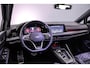 Volkswagen Golf 1.5 eTSI R-Line Business 130pk DSG Automaat, Panoramadak, Adaptive cruise control, Stoelverwarming, Stuurverwarming, Parkeersensoren, Navigatie, App-connect, LED koplampen