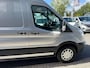 Ford Transit 330 2.0 TDCI L3H2 Ambiente achterschade l airco l cruise l camera l trekhaak l MARGE