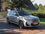 BMW iX1 xDrive30 67 kWh Panoramadak | Camera | Sfeerverlichting | Apple Carplay | Sportstoelen | NL-Auto |