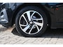 Peugeot 108 1.0 e-VTi Allure | Cruise control | Navi by App | Achteruitrijcamera | Airco | Elektr. Ramen voor | Extra getint glas | LMV 15" |