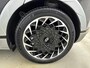 Hyundai Ioniq 5 Lounge 73kWh | Unieke km stand! | Warmtepomp | 360 camera | Trekhaak | Leder | Elektrisch verstelbare stoel met geheugen | Stoelverwarming & Verkoeling | Bose Audio |