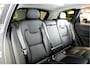 Volvo XC60 2.0 T8 AWD 335kW/456pk Aut8 Recharge Ultra Dark LUCHTVERING + BOWERS&WILKINS + PANORAMADAK + BLIS + HEAD-UP + PILOT ASSIST + V&A STOEL-&STUURVERWARMING + GOOGLE + STOELVENTILATIE&-MASSAGE + ADAPT.CRUISE + 360 CAMERA + 21" LM-VELGEN!!