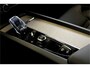 Volvo XC60 2.0 T8 AWD 335kW/456pk Aut8 Recharge Ultra Dark LUCHTVERING + BOWERS&WILKINS + PANORAMADAK + BLIS + HEAD-UP + PILOT ASSIST + V&A STOEL-&STUURVERWARMING + GOOGLE + STOELVENTILATIE&-MASSAGE + ADAPT.CRUISE + 360 CAMERA + 21" LM-VELGEN!!