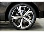 Volvo XC60 2.0 T8 AWD 335kW/456pk Aut8 Recharge Ultra Dark LUCHTVERING + BOWERS&WILKINS + PANORAMADAK + BLIS + HEAD-UP + PILOT ASSIST + V&A STOEL-&STUURVERWARMING + GOOGLE + STOELVENTILATIE&-MASSAGE + ADAPT.CRUISE + 360 CAMERA + 21" LM-VELGEN!!