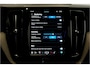 Volvo XC60 2.0 T8 AWD 335kW/456pk Aut8 Recharge Ultra Dark LUCHTVERING + BOWERS&WILKINS + PANORAMADAK + BLIS + HEAD-UP + PILOT ASSIST + V&A STOEL-&STUURVERWARMING + GOOGLE + STOELVENTILATIE&-MASSAGE + ADAPT.CRUISE + 360 CAMERA + 21" LM-VELGEN!!