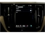 Volvo XC60 2.0 T8 AWD 335kW/456pk Aut8 Recharge Ultra Dark LUCHTVERING + BOWERS&WILKINS + PANORAMADAK + BLIS + HEAD-UP + PILOT ASSIST + V&A STOEL-&STUURVERWARMING + GOOGLE + STOELVENTILATIE&-MASSAGE + ADAPT.CRUISE + 360 CAMERA + 21" LM-VELGEN!!