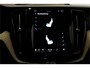 Volvo XC60 2.0 T8 AWD 335kW/456pk Aut8 Recharge Ultra Dark LUCHTVERING + BOWERS&WILKINS + PANORAMADAK + BLIS + HEAD-UP + PILOT ASSIST + V&A STOEL-&STUURVERWARMING + GOOGLE + STOELVENTILATIE&-MASSAGE + ADAPT.CRUISE + 360 CAMERA + 21" LM-VELGEN!!