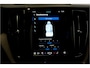 Volvo XC60 2.0 T8 AWD 335kW/456pk Aut8 Recharge Ultra Dark LUCHTVERING + BOWERS&WILKINS + PANORAMADAK + BLIS + HEAD-UP + PILOT ASSIST + V&A STOEL-&STUURVERWARMING + GOOGLE + STOELVENTILATIE&-MASSAGE + ADAPT.CRUISE + 360 CAMERA + 21" LM-VELGEN!!
