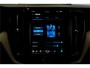 Volvo XC60 2.0 T8 AWD 335kW/456pk Aut8 Recharge Ultra Dark LUCHTVERING + BOWERS&WILKINS + PANORAMADAK + BLIS + HEAD-UP + PILOT ASSIST + V&A STOEL-&STUURVERWARMING + GOOGLE + STOELVENTILATIE&-MASSAGE + ADAPT.CRUISE + 360 CAMERA + 21" LM-VELGEN!!