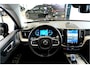Volvo XC60 2.0 T8 AWD 335kW/456pk Aut8 Recharge Ultra Dark LUCHTVERING + BOWERS&WILKINS + PANORAMADAK + BLIS + HEAD-UP + PILOT ASSIST + V&A STOEL-&STUURVERWARMING + GOOGLE + STOELVENTILATIE&-MASSAGE + ADAPT.CRUISE + 360 CAMERA + 21" LM-VELGEN!!