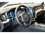 Volvo XC60 2.0 T8 AWD 335kW/456pk Aut8 Recharge Ultra Dark LUCHTVERING + BOWERS&WILKINS + PANORAMADAK + BLIS + HEAD-UP + PILOT ASSIST + V&A STOEL-&STUURVERWARMING + GOOGLE + STOELVENTILATIE&-MASSAGE + ADAPT.CRUISE + 360 CAMERA + 21" LM-VELGEN!!