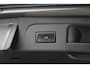 Volkswagen Touran 1.8 TSI Highline Business R 7p | 180pk | Pano | ACC | Camera | Volkswagen Touran 1.8 TSI Highline Business R 7P met 1.8 viercilinder benzinemotor en 7-traps DSG automaat, goed voor 179 PK. Zeer compleet uitgevoerd met panoramadak, achteruitrijcamera, ada
