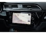 Volkswagen Touran 1.8 TSI Highline Business R 7p | 180pk | Pano | ACC | Camera | Volkswagen Touran 1.8 TSI Highline Business R 7P met 1.8 viercilinder benzinemotor en 7-traps DSG automaat, goed voor 179 PK. Zeer compleet uitgevoerd met panoramadak, achteruitrijcamera, ada
