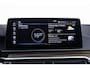 BMW 5-Serie 530e Luxury Line - Driving Assistant Professional - Head up - Comfort Access - BMW Laserlight - Getinte Ruiten - High Beam Assistant - Comfortstoelen - Stuurwielrand verwarmd -