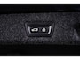 BMW 5-Serie 530e Luxury Line - Driving Assistant Professional - Head up - Comfort Access - BMW Laserlight - Getinte Ruiten - High Beam Assistant - Comfortstoelen - Stuurwielrand verwarmd -