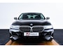 BMW 5-Serie 530e Luxury Line - Driving Assistant Professional - Head up - Comfort Access - BMW Laserlight - Getinte Ruiten - High Beam Assistant - Comfortstoelen - Stuurwielrand verwarmd -