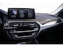 BMW 5-Serie 530e Luxury Line - Driving Assistant Professional - Head up - Comfort Access - BMW Laserlight - Getinte Ruiten - High Beam Assistant - Comfortstoelen - Stuurwielrand verwarmd -
