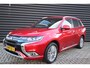 Mitsubishi Outlander 2.4 PHEV Instyle Opendak, Adaptive cruise, Leder, Trekhaak