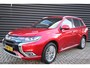 Mitsubishi Outlander 2.4 PHEV Instyle Opendak, Adaptive cruise, Leder, Trekhaak