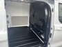 Ford E-Transit Cust. 340 L2H1 Limited 71 kWh | NU €12800.- VOORDEEL | 17" LMV | BLIS | 360 Graden Camera | WLTP 370KM Actieradius | Adaptieve Cruise Cntrl | Stoel\Spiegel En Voorruitverwarming |
