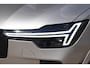 Volvo XC90 T8 455PK Plug-in hybrid AWD Ultra Dark / Bowers & Wilkins / Luchtvering / Head-Up Display / 360 Camera / Massagestoelen / Elektrisch bedienbare stoelen met geheugen / Stoelventilatie / Nappaleder / Elektrisch uitklapbare trekhaak / Gelamineerde ruiten