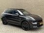 Lynk & Co 01 1.5 PHEV 261pk | Blackline | Zwarte hemel | Rolhoes | 360 camera | Panoramadak | 20 inch velgen | Adaptieve cruise | Navigatie | CarPlay | Keyless | LED | DAB | Infinity | Stoelverwarming | Elektrische achterklep | Volledig dealeronderhouden | Fabrieksgarantie
