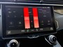 Lynk & Co 01 1.5 PHEV 261pk | Blackline | Zwarte hemel | Rolhoes | 360 camera | Panoramadak | 20 inch velgen | Adaptieve cruise | Navigatie | CarPlay | Keyless | LED | DAB | Infinity | Stoelverwarming | Elektrische achterklep | Volledig dealeronderhouden | Fabrieksgarantie