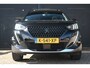 Peugeot 2008 1.2 PureTech GT Pack | Adaptive Cruise control | Stoelverwarming | Schuif/Kantel Dak | Navi by App | Dodehoek detectie | DAB | Achteruitrijcamera | Full-Led | Leder/Alcantara bekleding | LMV 18" |