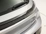 Peugeot 208 1.2 Hybrid 110 e-DCS6 Sport Style Automaat (APPLE CARPLAY, NAVIGATIE, PARKEERSENSOREN, SPORTSTOELEN, LANE ASSIST, CRUISE, NIEUWSTAAT)