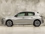 Peugeot 208 1.2 Hybrid 110 e-DCS6 Sport Style Automaat (APPLE CARPLAY, NAVIGATIE, PARKEERSENSOREN, SPORTSTOELEN, LANE ASSIST, CRUISE, NIEUWSTAAT)
