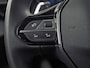 Peugeot 208 1.2 Hybrid 110 e-DCS6 Sport Style Automaat (APPLE CARPLAY, NAVIGATIE, PARKEERSENSOREN, SPORTSTOELEN, LANE ASSIST, CRUISE, NIEUWSTAAT)